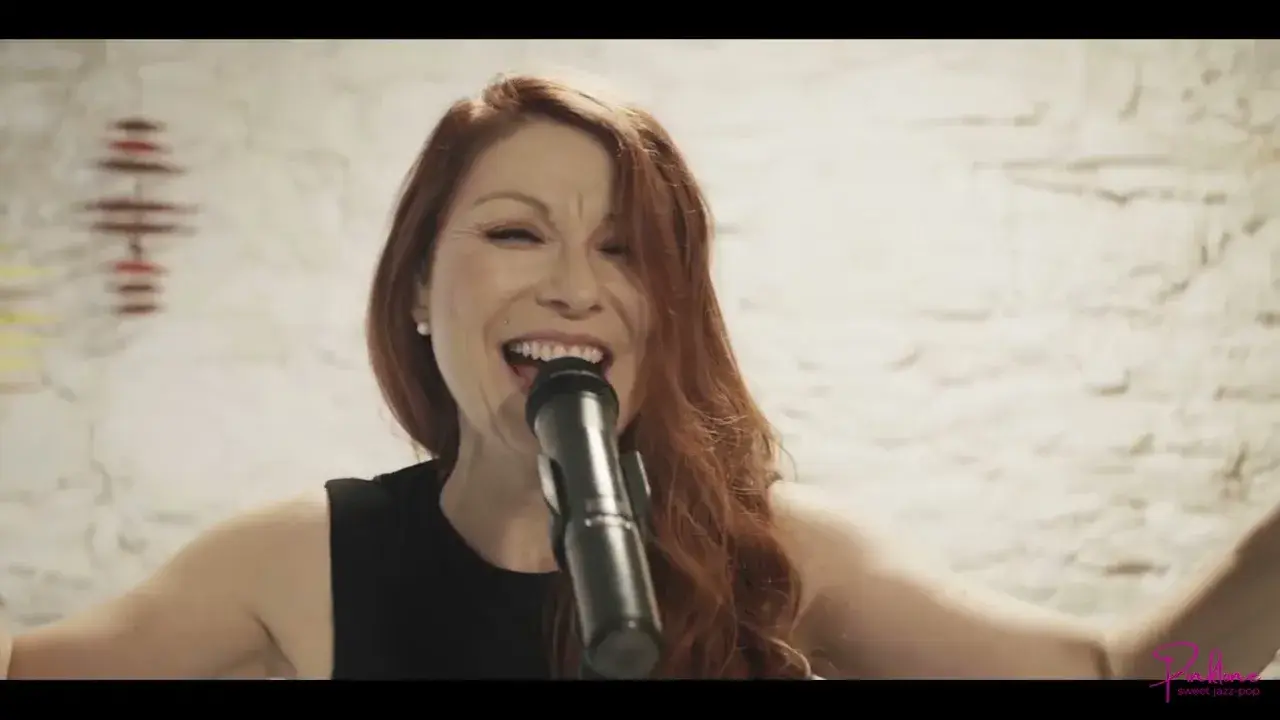 une reprise so sweet de black or white par pinktone !