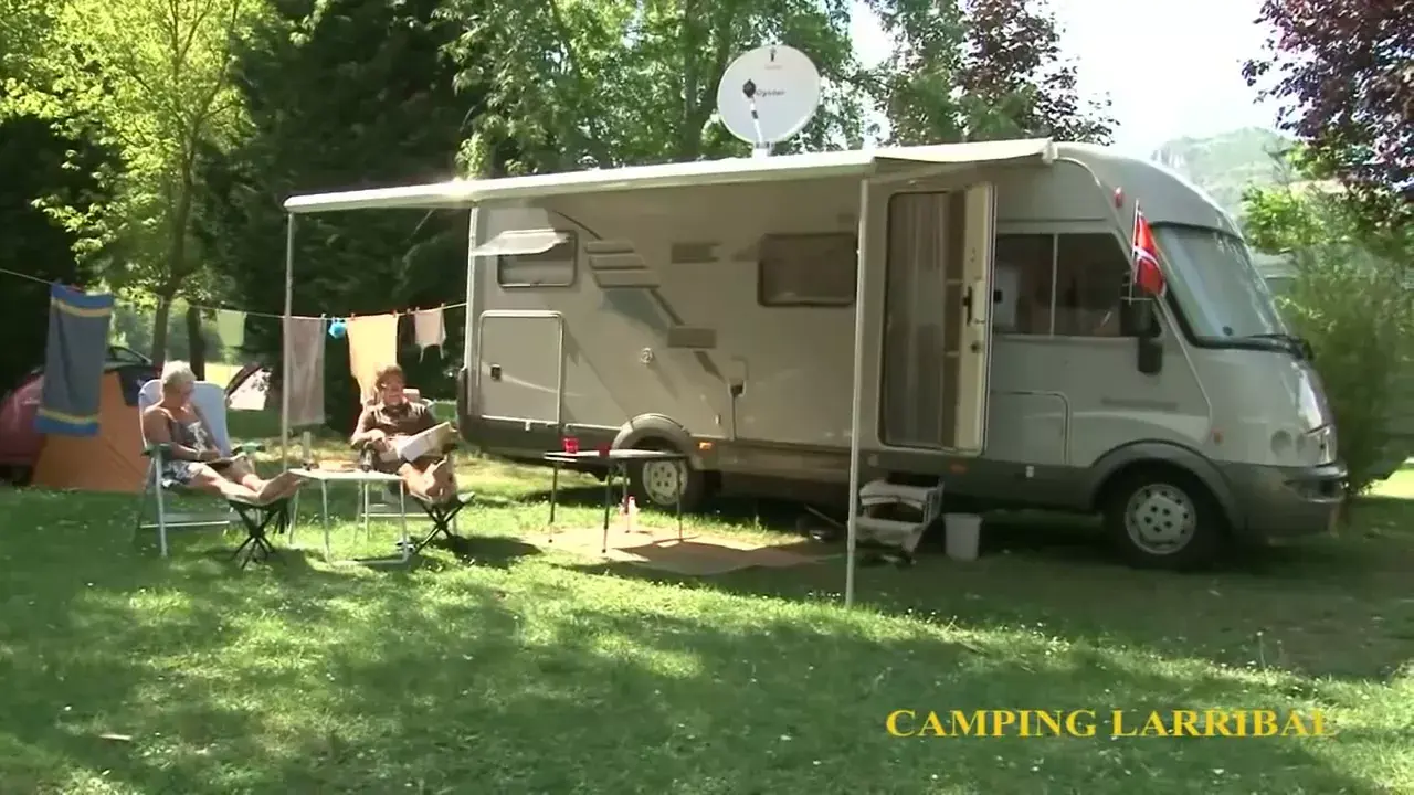 la vie au camping larribal à millau