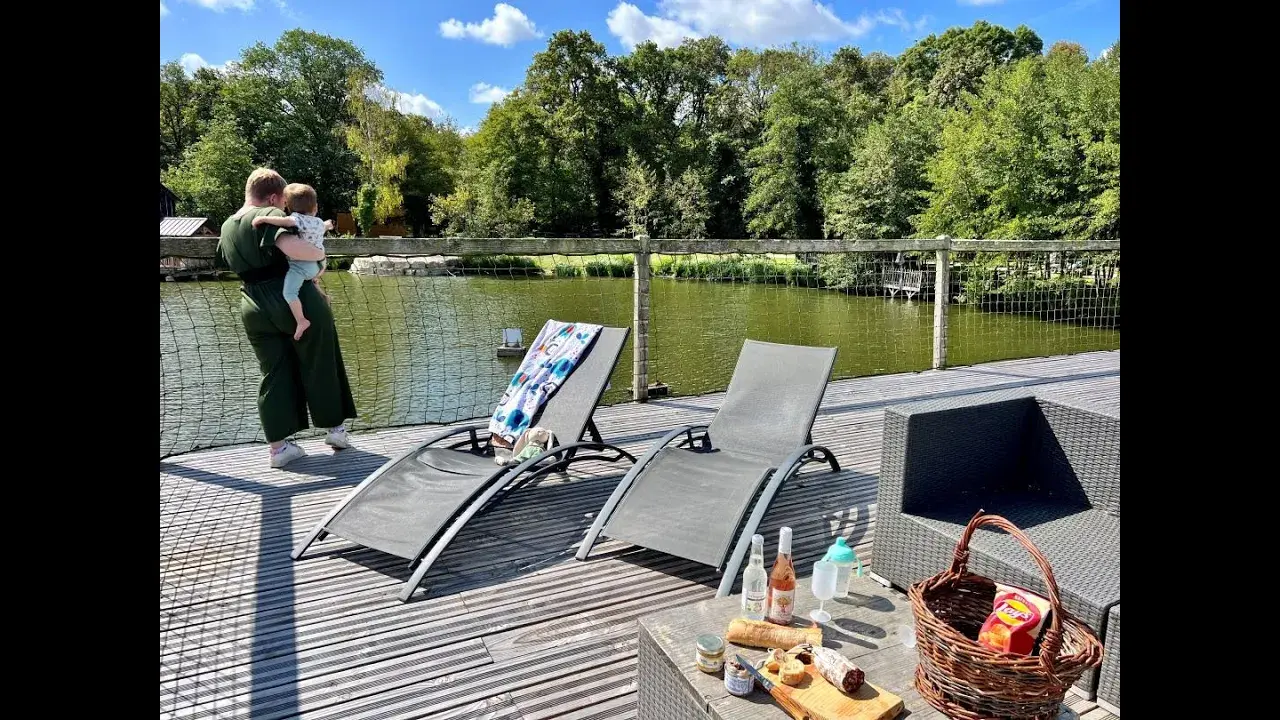 Un séjour dans un hébergement insolite, au Domaine de la Dombes