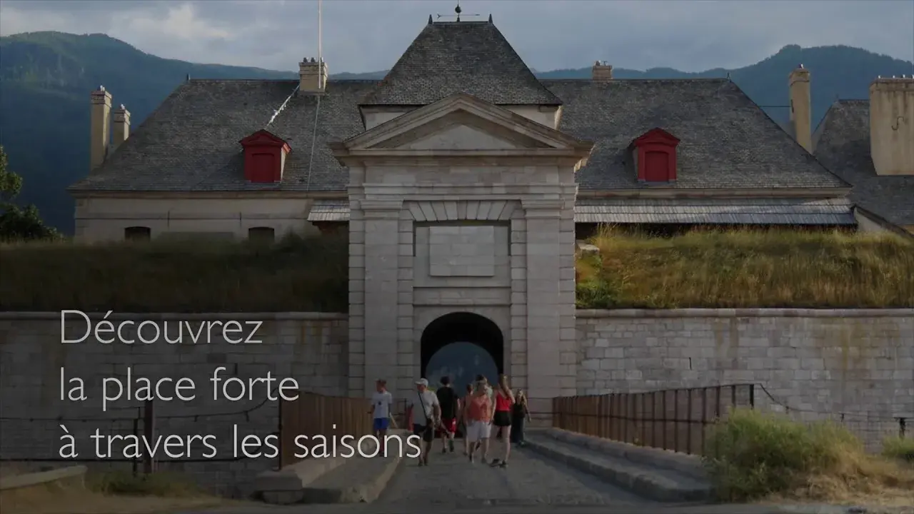 une année à mont-dauphin