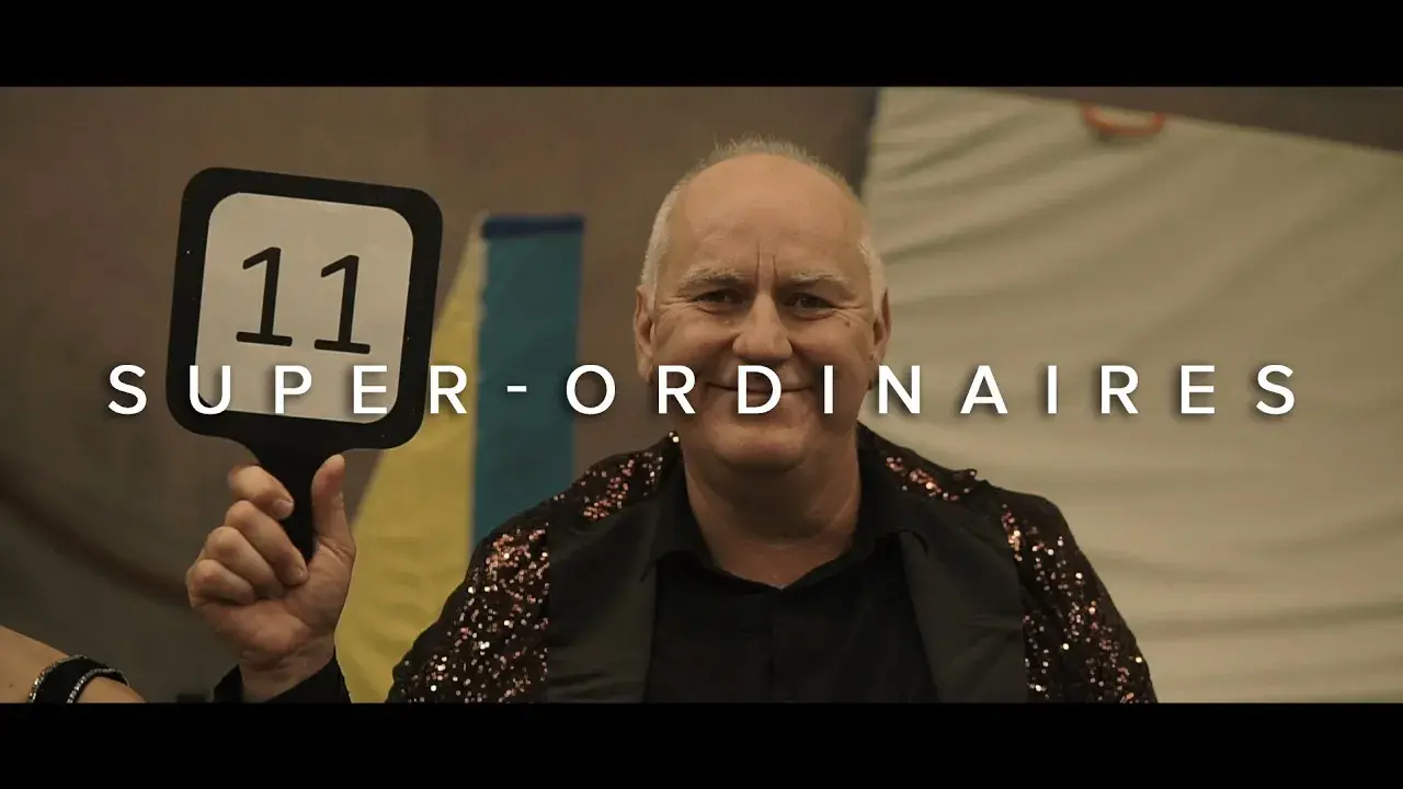 clip super-ordinaires