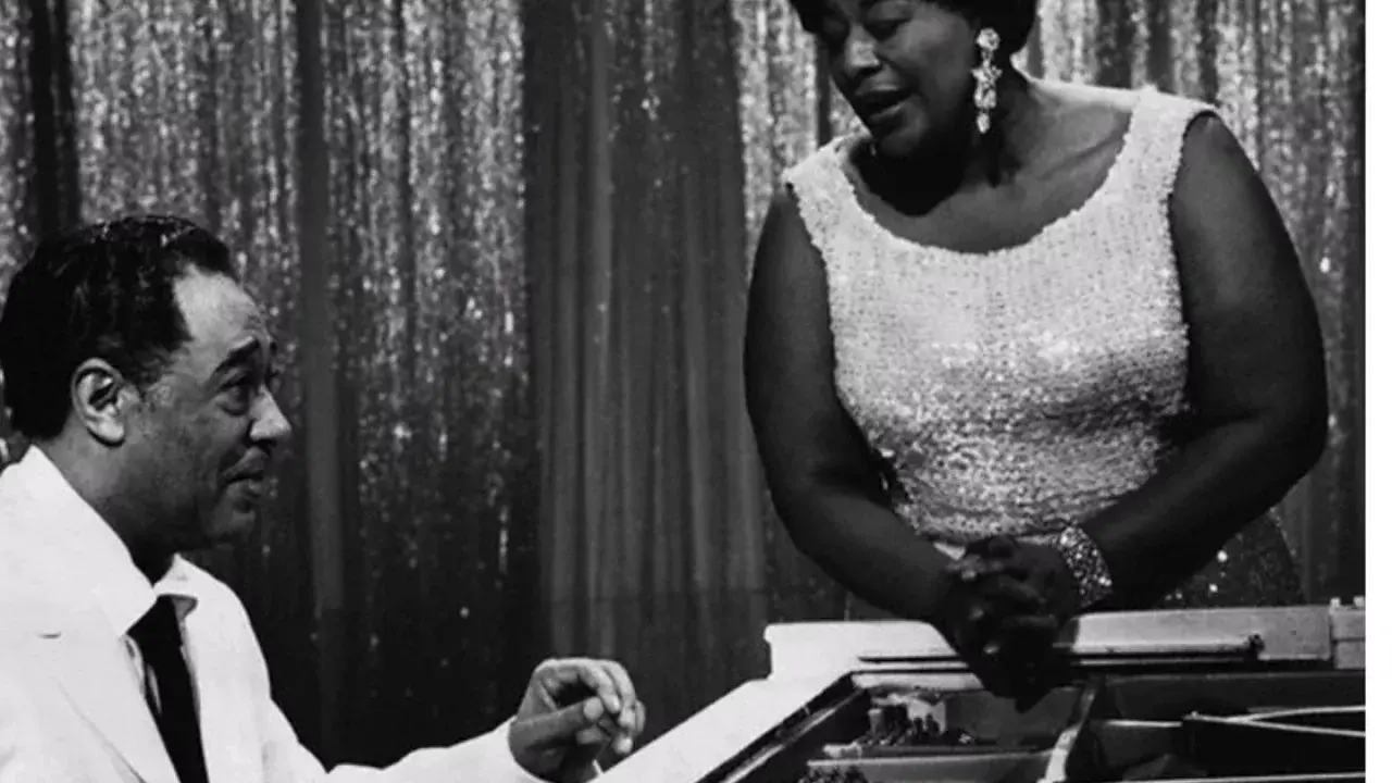 Ella Fitzgerald - The Cricket Song - Live 1964