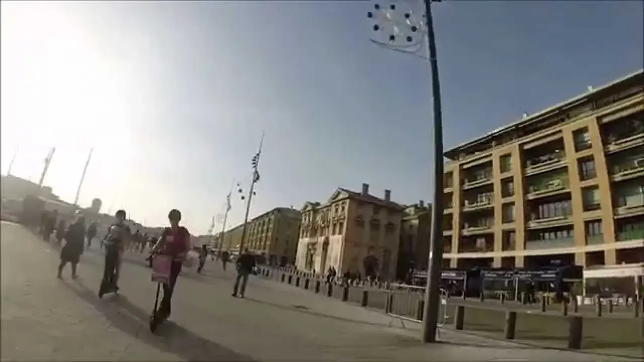 parcourir marseille en trott électrique - guide virtuel!