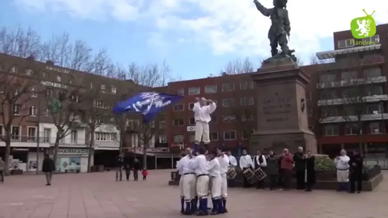 in de kring - les danseurs d'épées de dunkerque