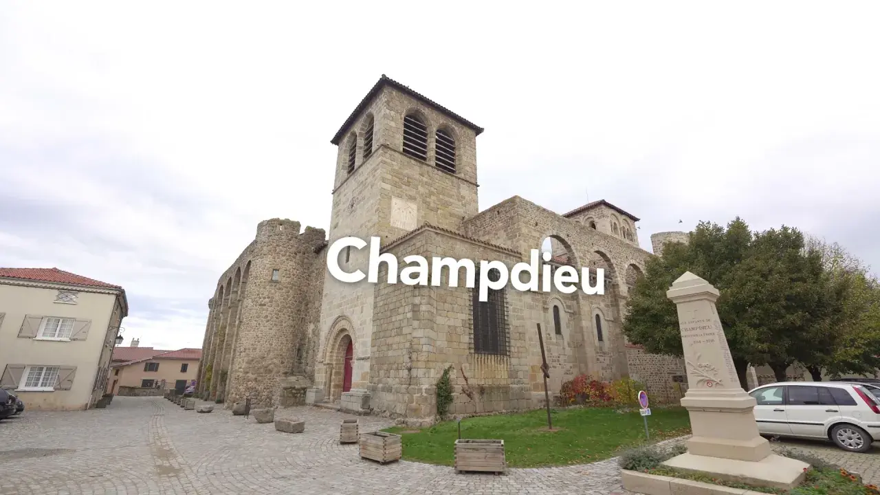 champdieu village de caractère