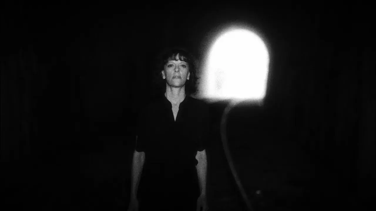 emily loizeau - eclaire-moi (clip officiel)