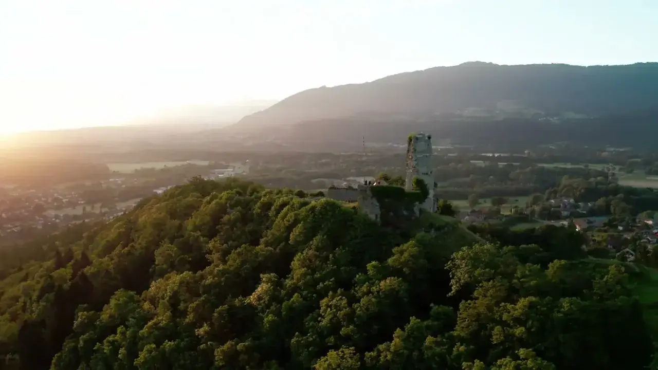 vidéo youtube châteaux des allinges