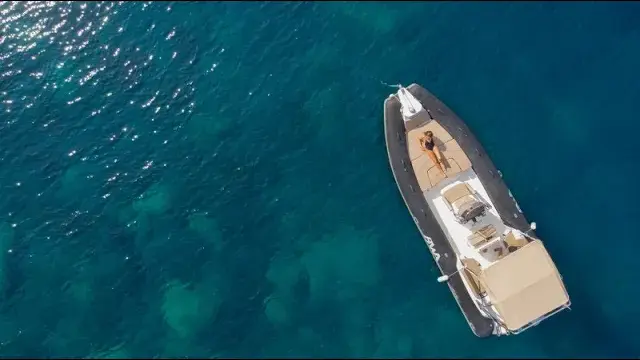 une journée de location à porquerolles avec xl yachting