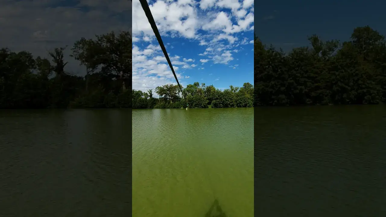 tyrolienne traversant l'étang