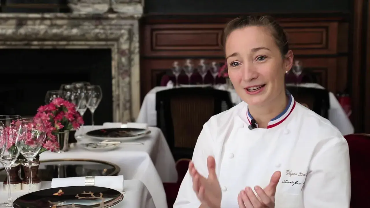 Portrait de Virginie Basselot, cheffe étoilée, Meilleur ouvrier de France 2015