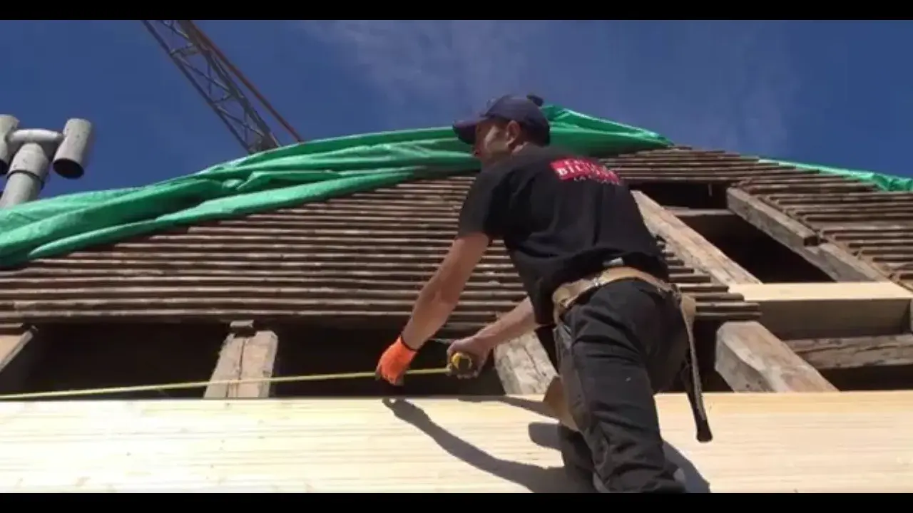 Forêt et savoir-faire en Chartreuse : le charpentier