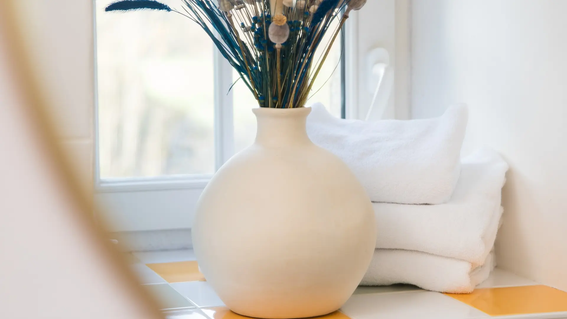 Manoir du Vau d'Arz - Salle de bain de la chambre La Tour - 1er étage