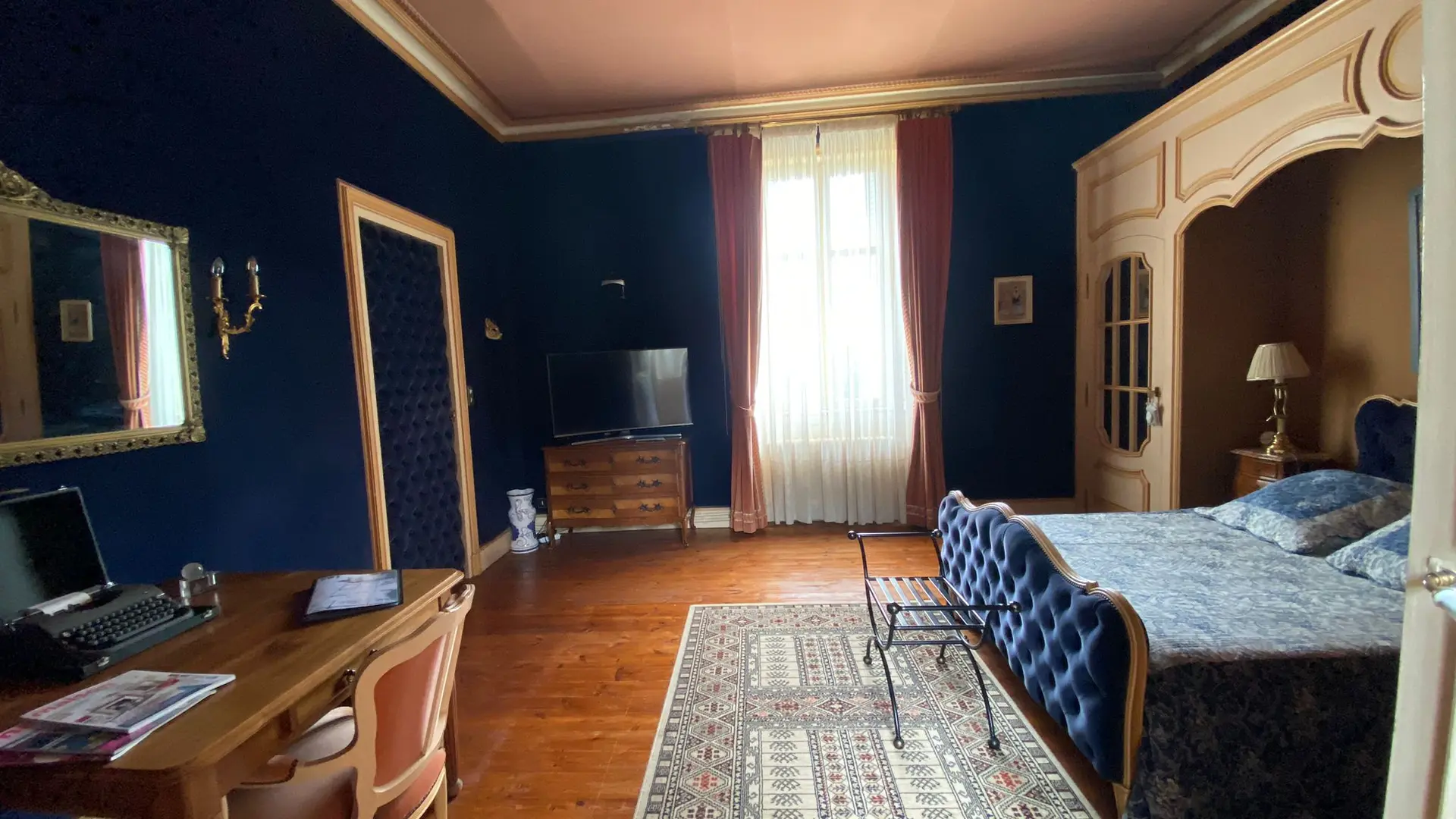 Chambre Myosotis du château Sainte Marie