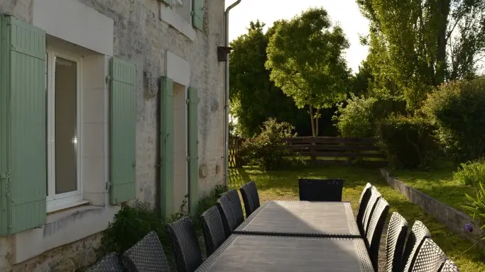 Repas tous ensemble en pleine nature