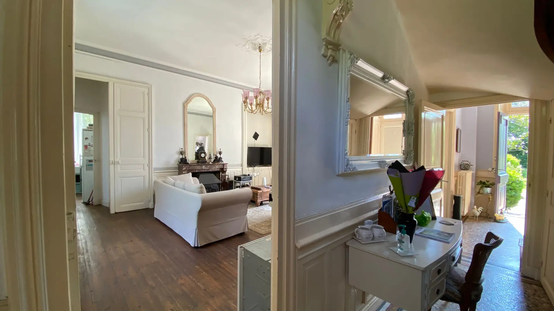 Les 2 salons du château Sainte Marie