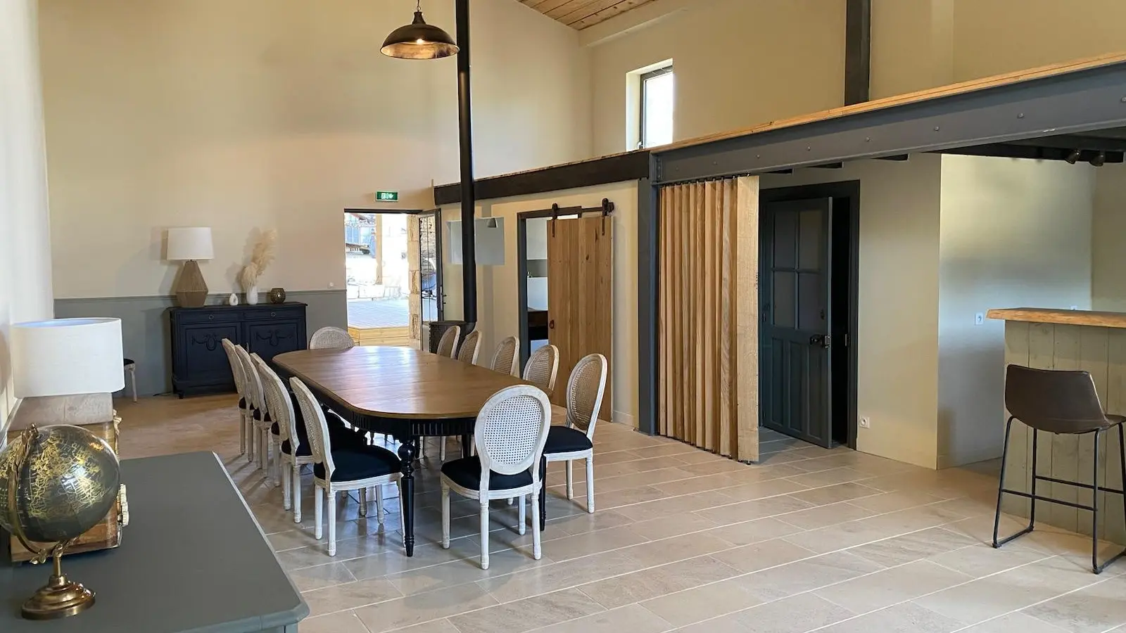 Salle de réception des Logis d'Eglantine