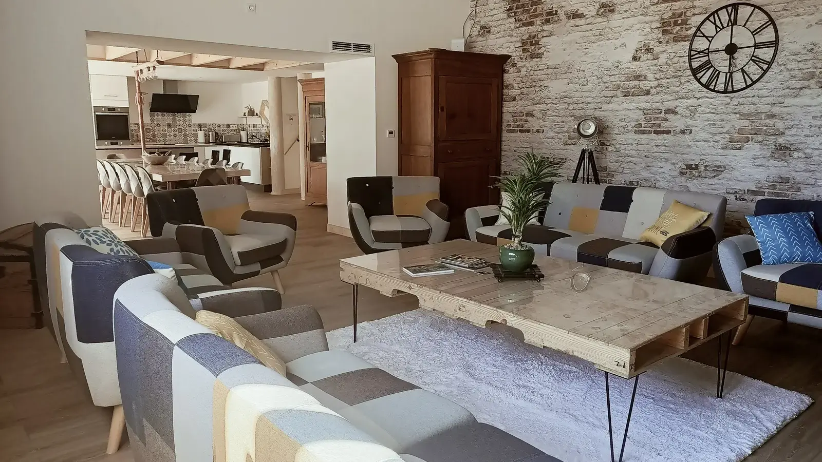 Le salon du Hangar de Papi