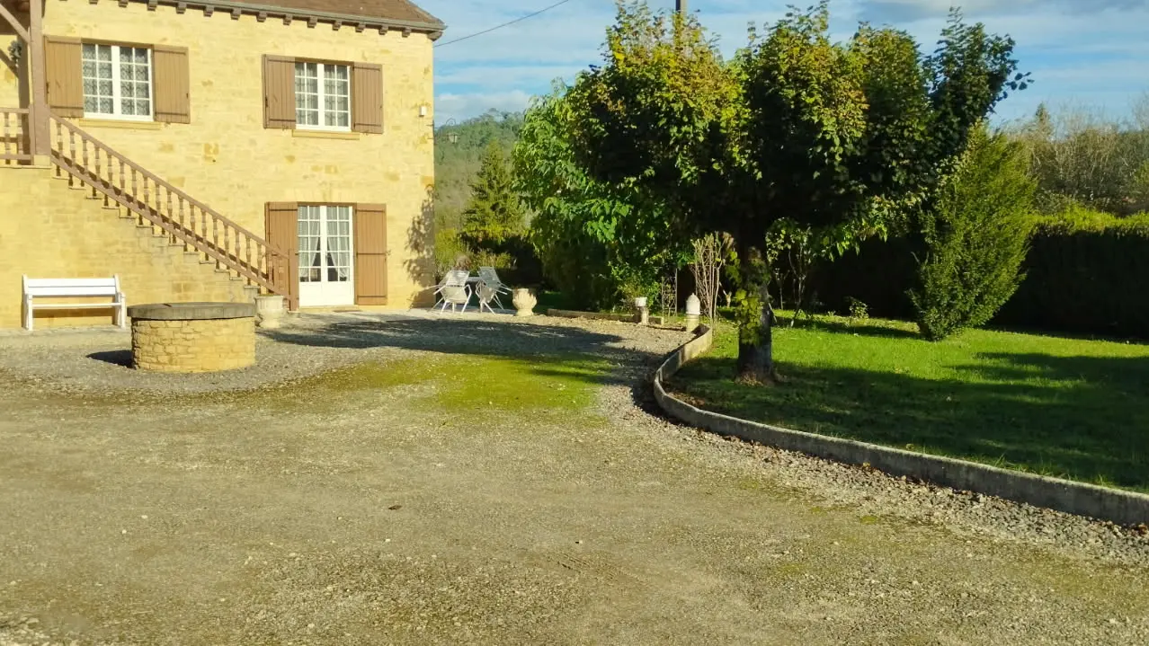 CHEZ LOUISE au sud de sarlat (41)