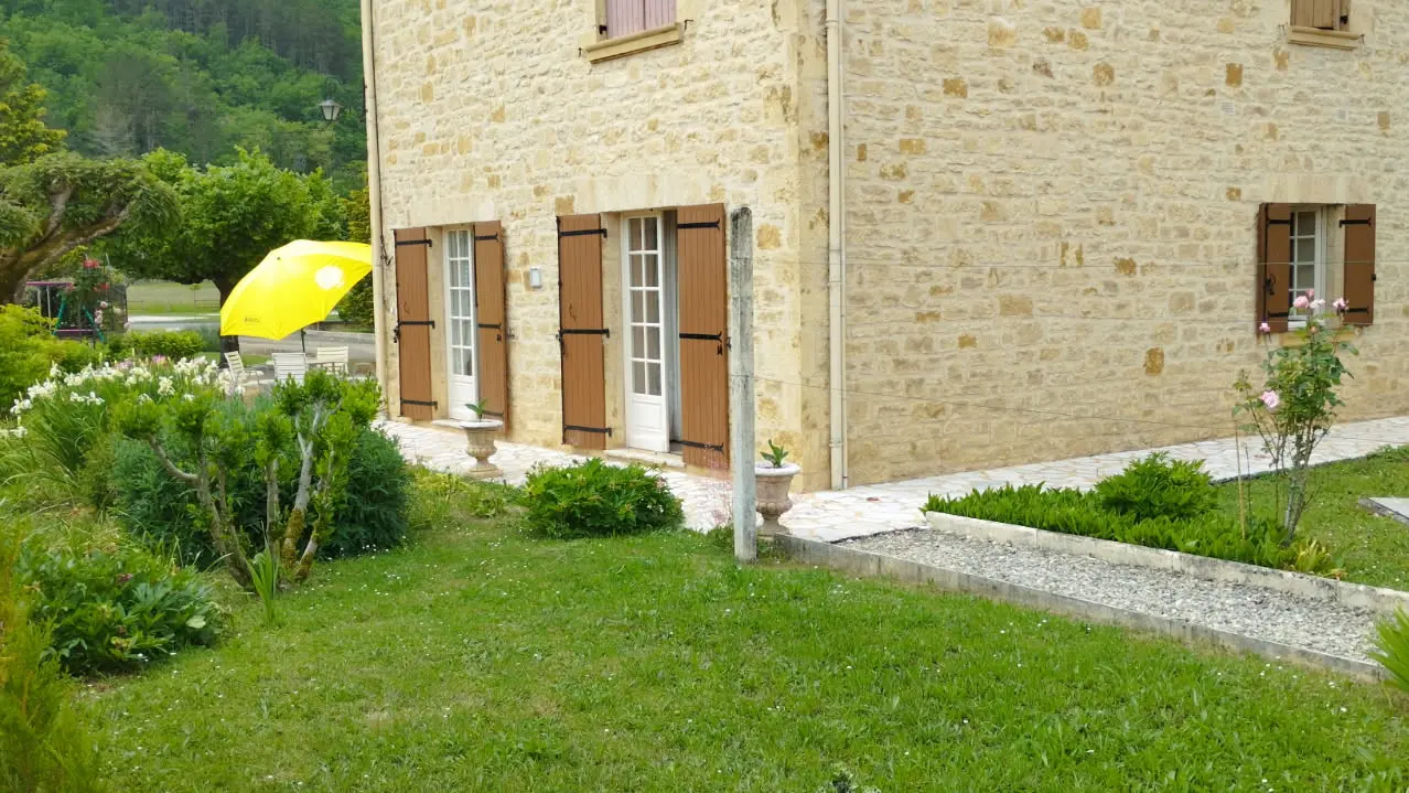 CHEZ LOUISE gite  4 pers au sud de Sarlat et proche de la rivière (1)