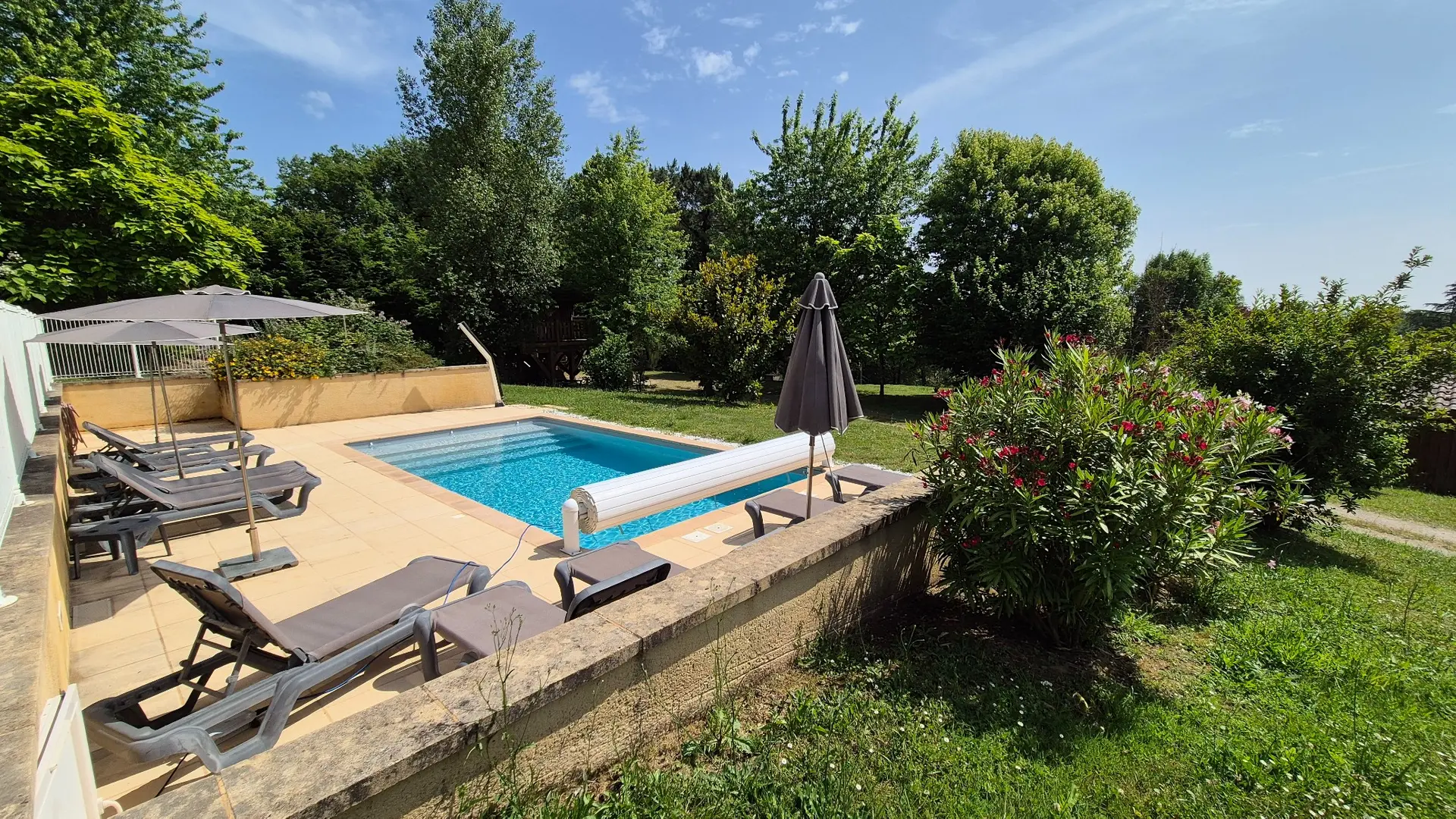 Chalet Marie, Ginette, Cabane Ouetou, avec piscine proche de Sarlat (18)