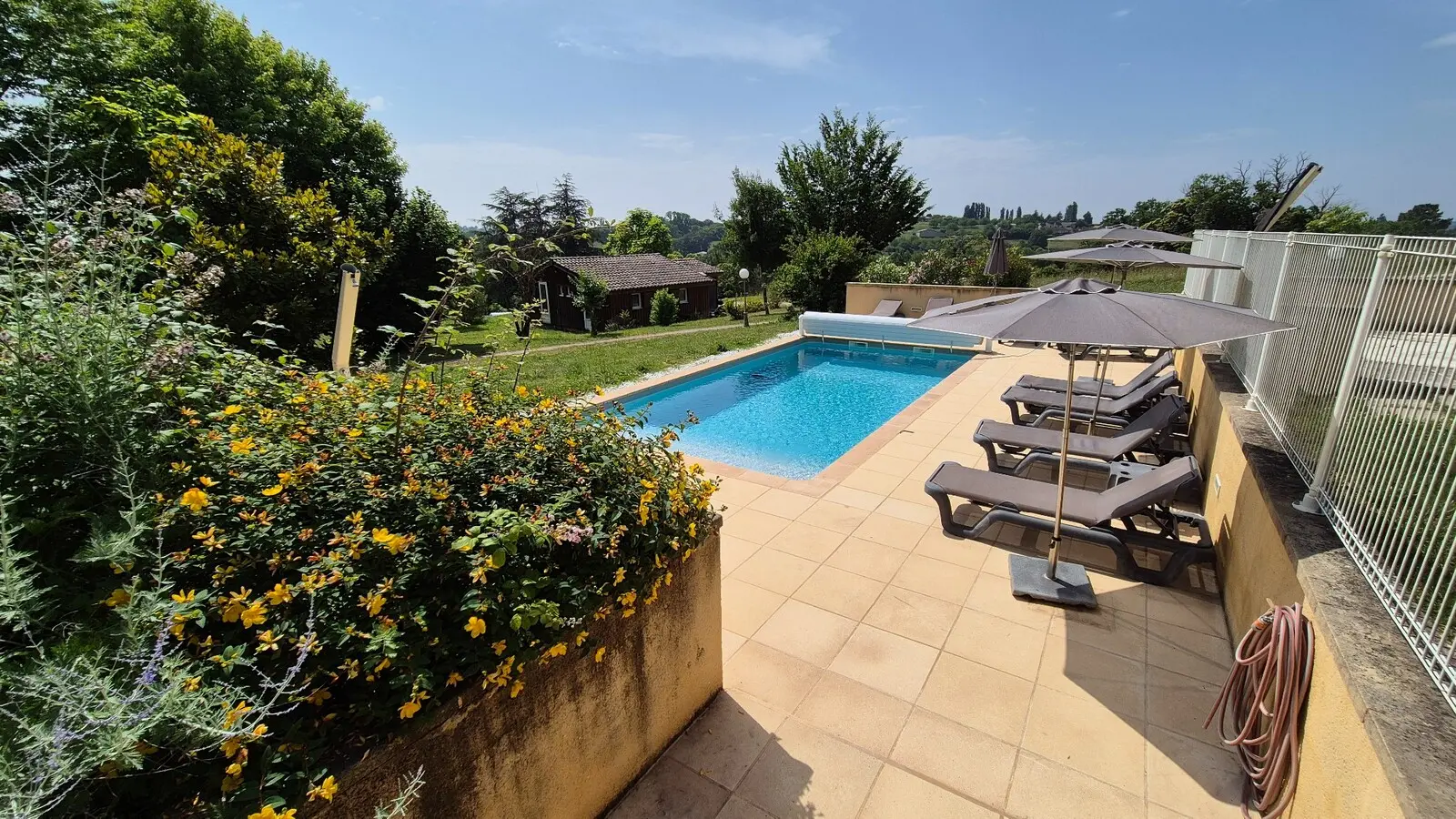 Chalet Marie, Ginette, Cabane Ouetou, avec piscine proche de Sarlat (8)
