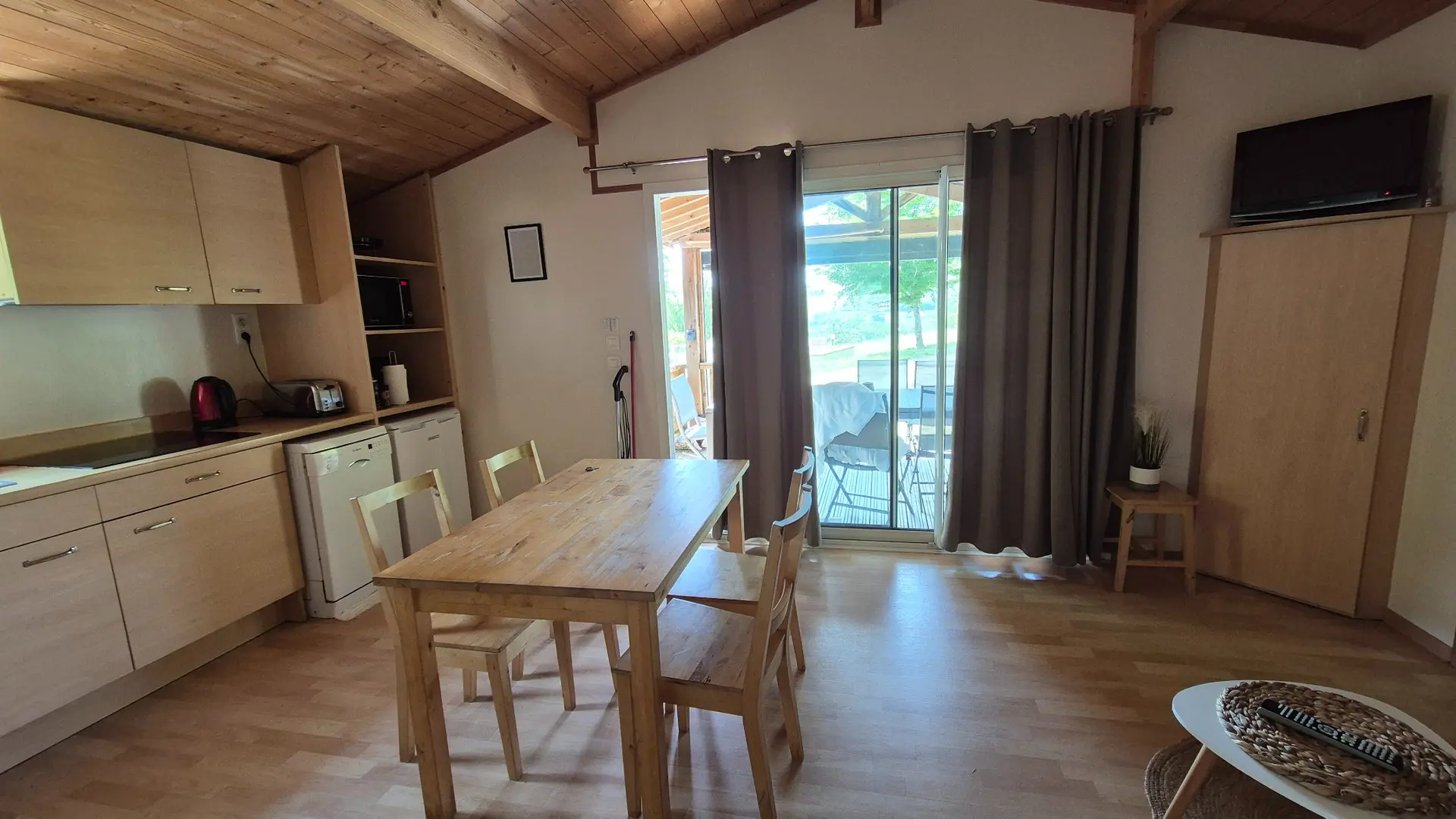 Chalet Marie avec spa et piscine proche de Sarlat (25)