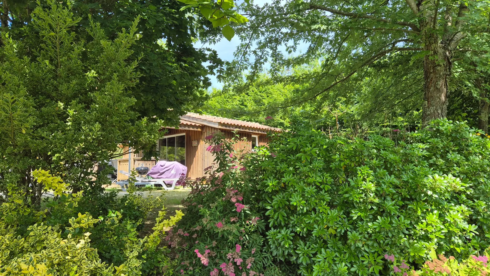Chalet Marie avec spa et piscine proche de Sarlat (34)