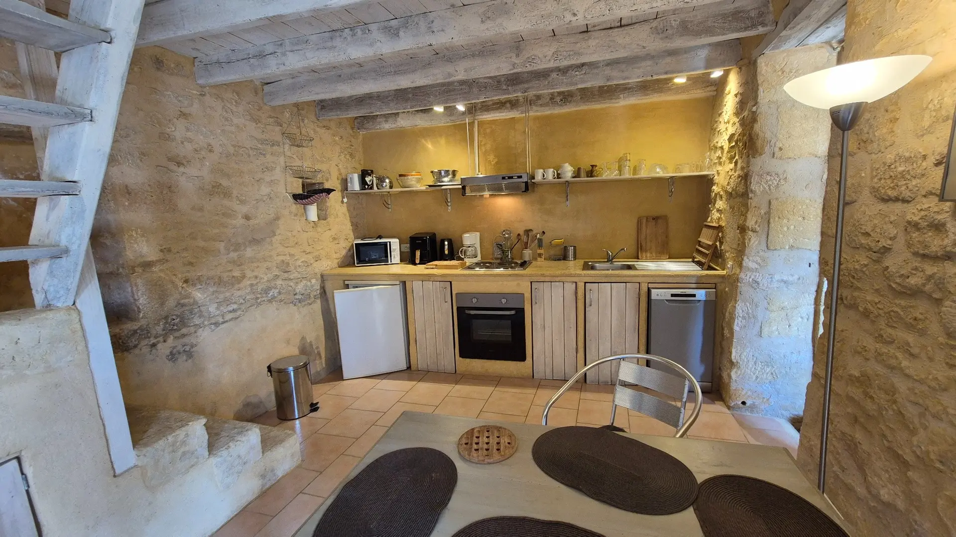 GITE GREZE pour  2 pers proche de Sarlat (16)