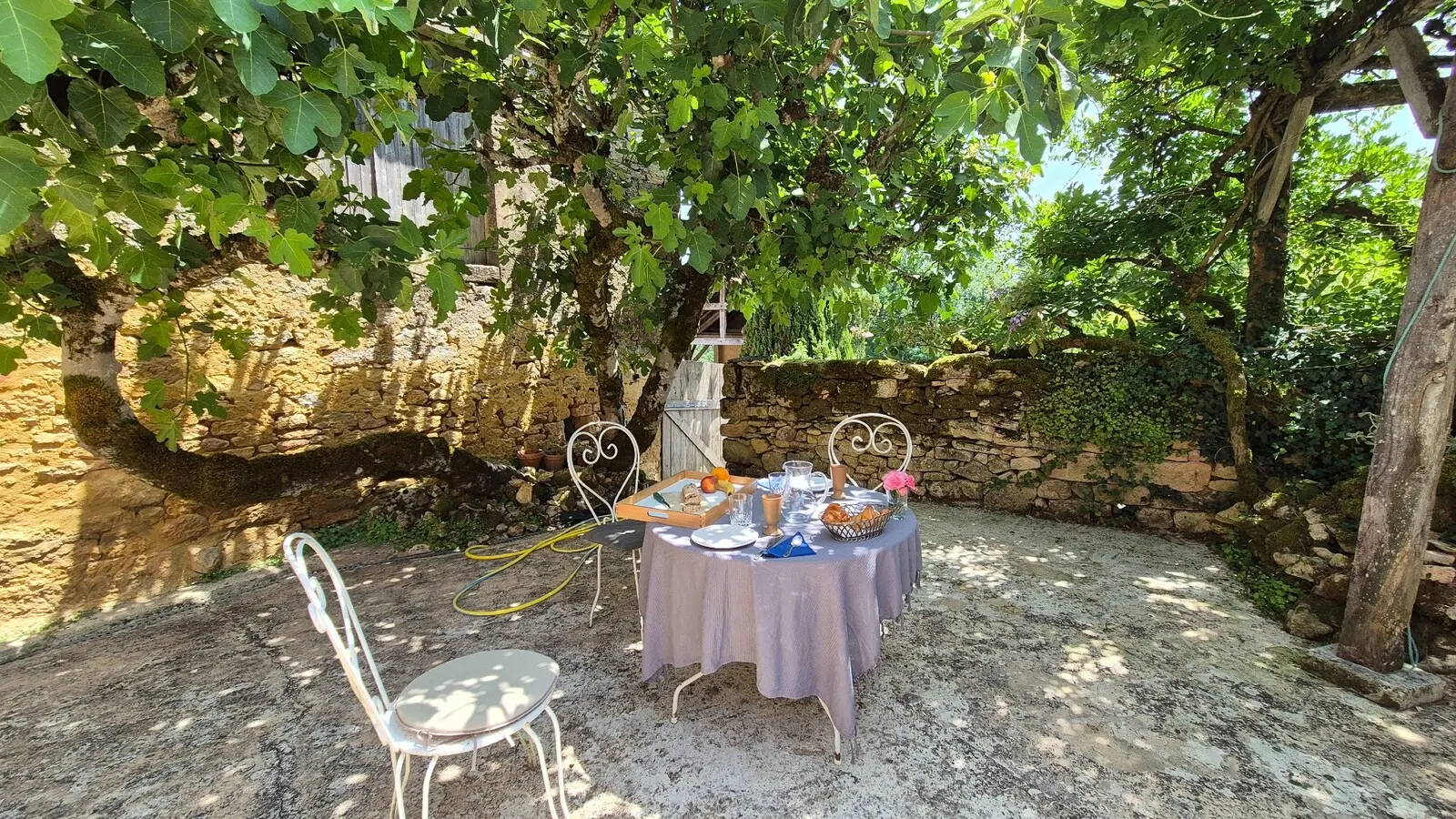 GITE GREZE pour 2 pers proche de Sarlat (6)
