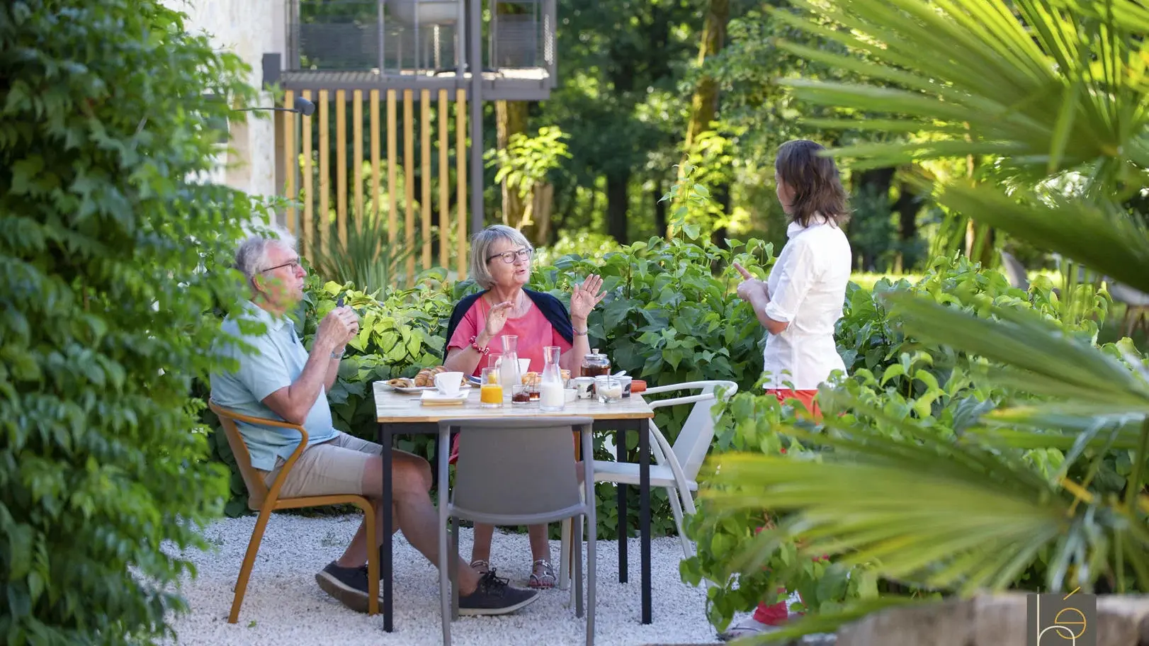 Hors-Série - Petit déjeuner sur votre terrasse privative aux beaux jours