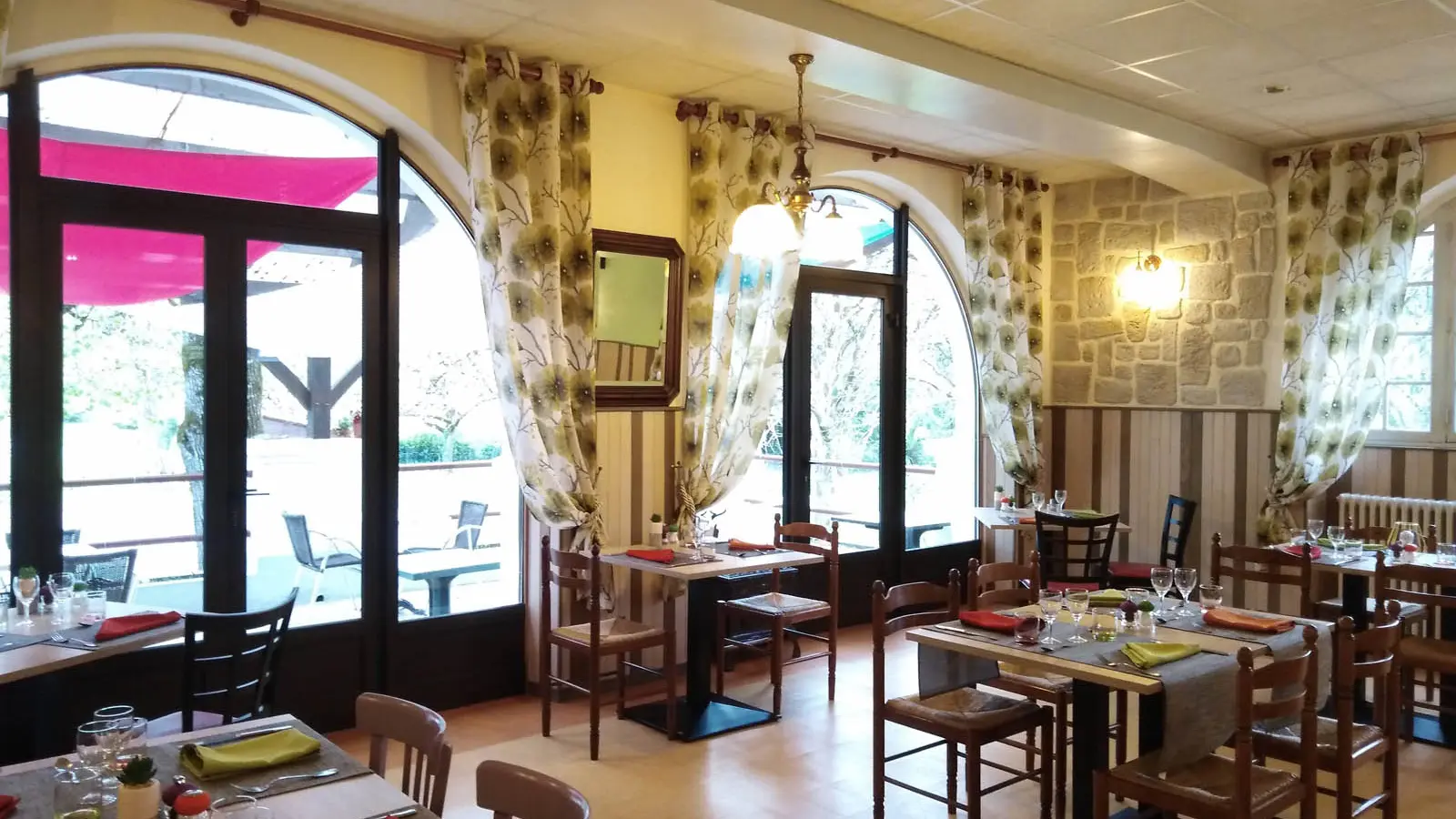 Hotel-du-Pont-et-Restaurant