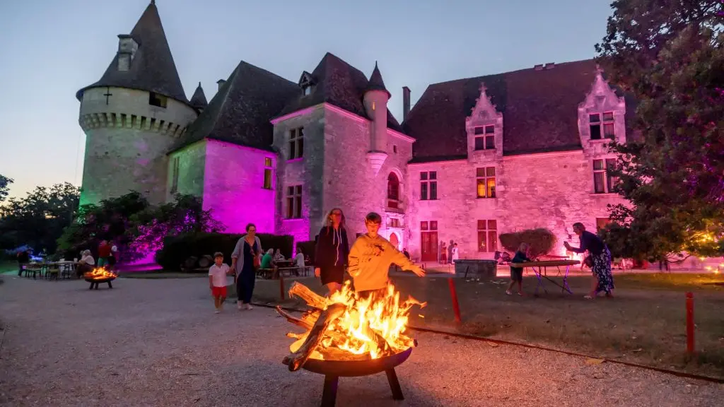 IMG_5234 Château de Bridoire animation soirée nocturne événement brasero