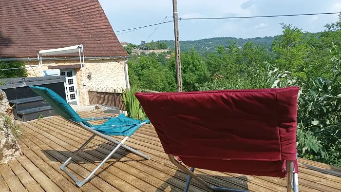 Terrasse de La Perle Noire : Vue magnifique sur la Vallée du Périgord