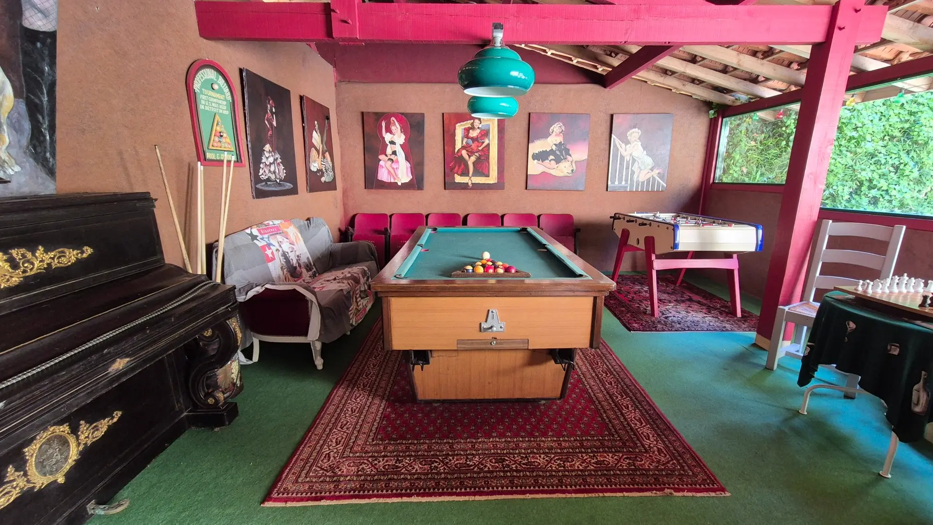 LA CHAUMIERE avec piscine privée poche de Sarlat (46)