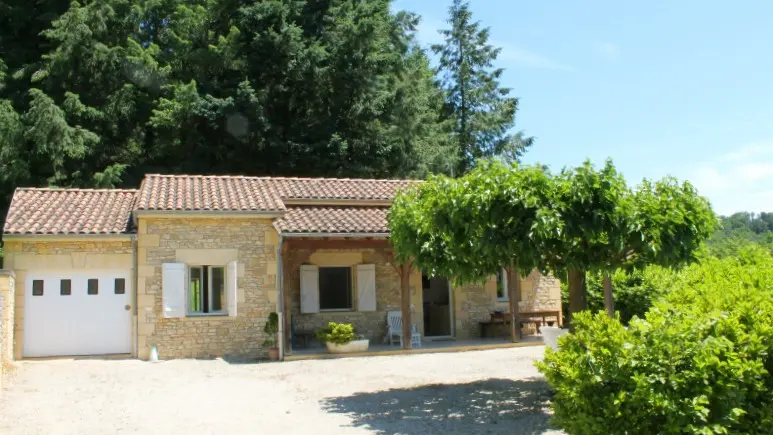 LA VILLA-EXTERIEUR3