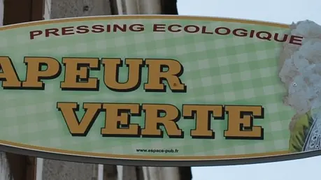 Logo Vapeur Verte red