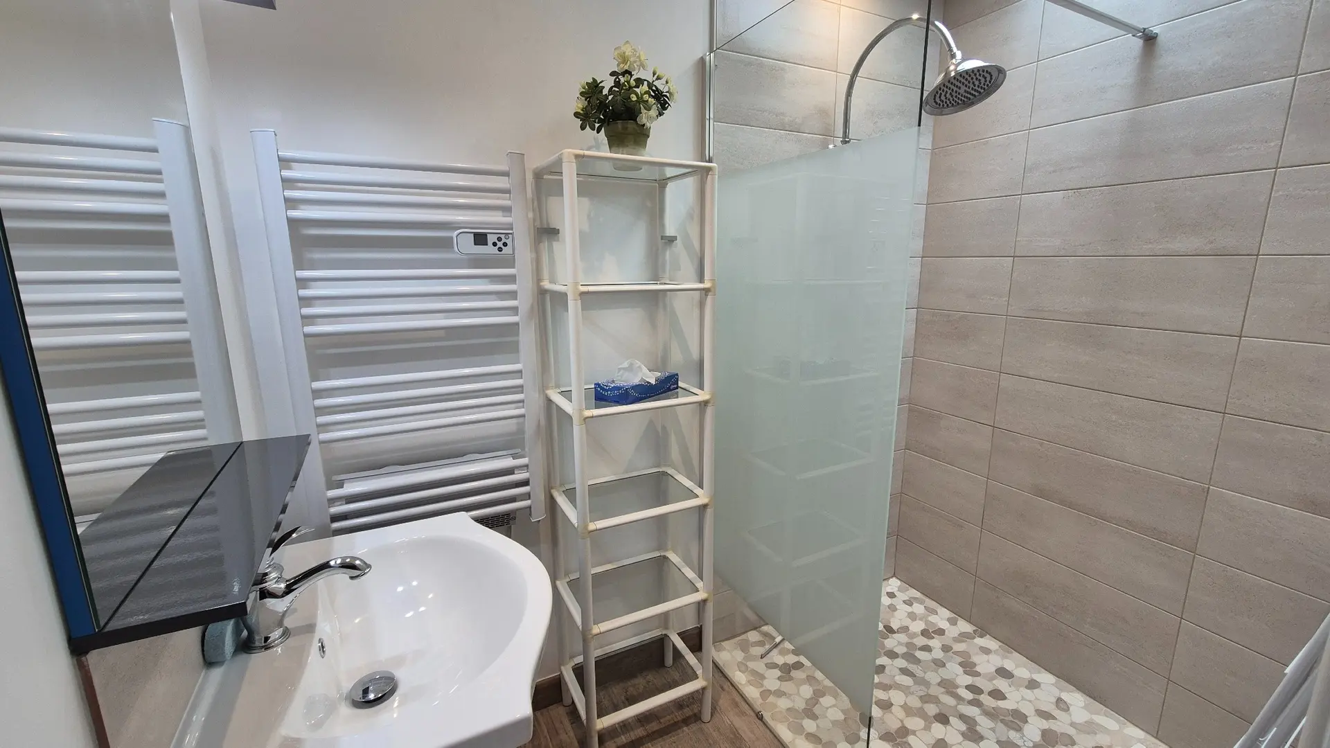 Petit Paradis à Sarlat avec piscine privée (18)