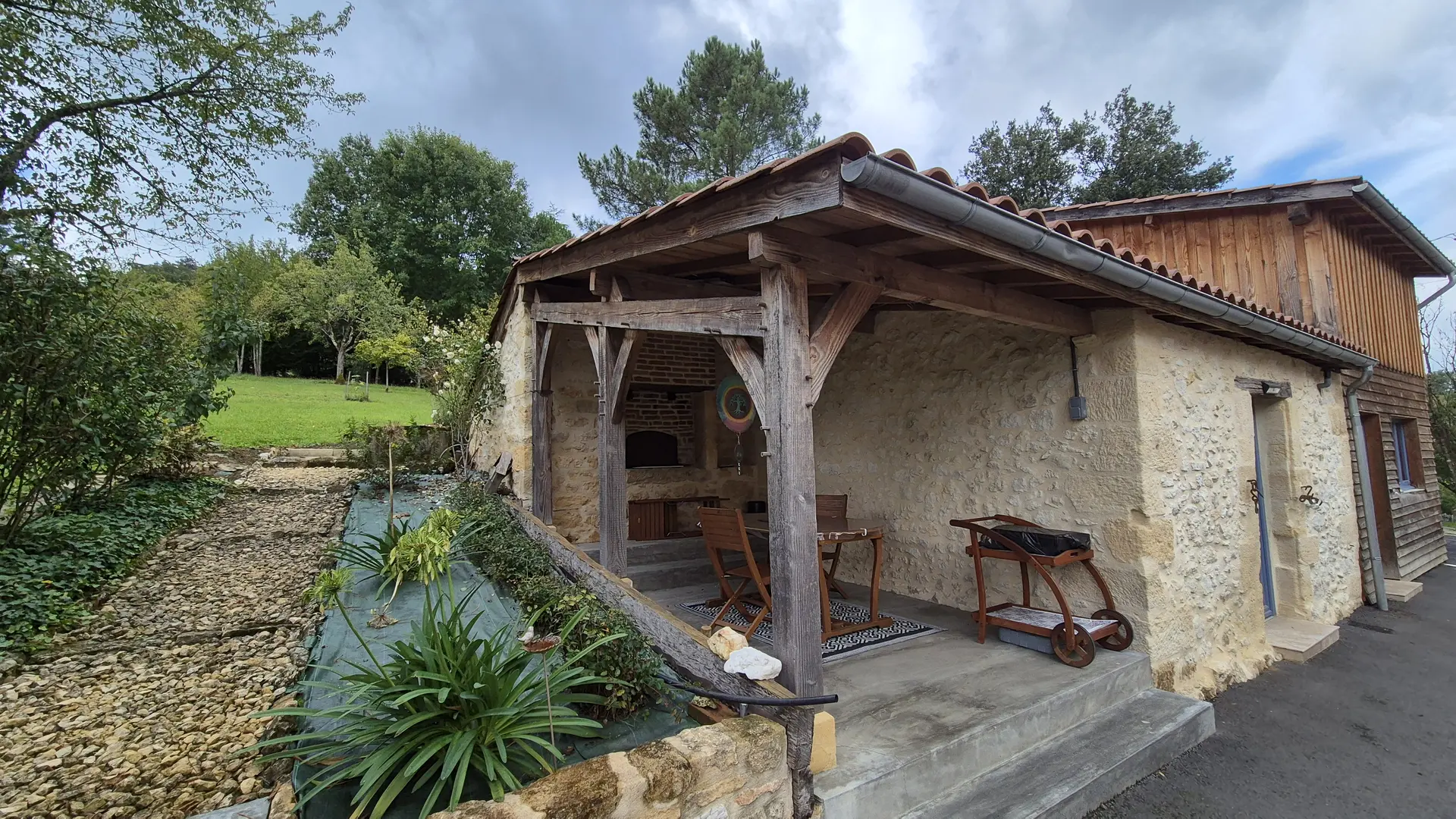 Petit Paradis à Sarlat avec piscine privée (32)