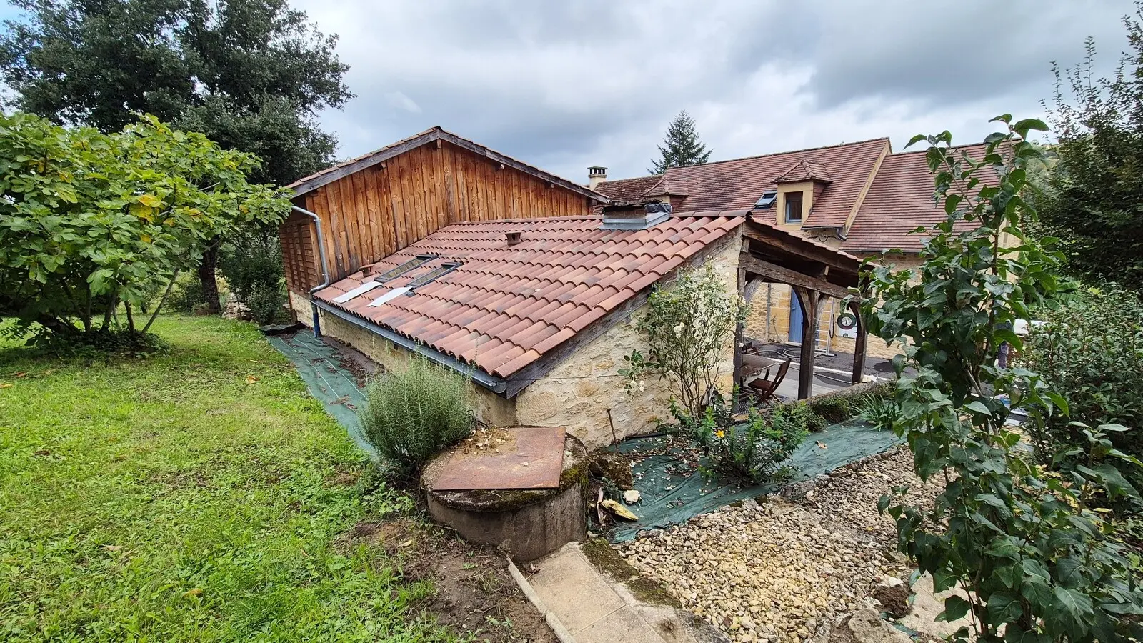Petit Paradis à Sarlat avec piscine privée (35)