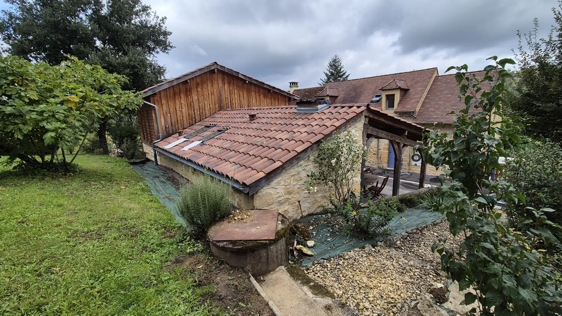Petit Paradis à Sarlat avec piscine privée (35)