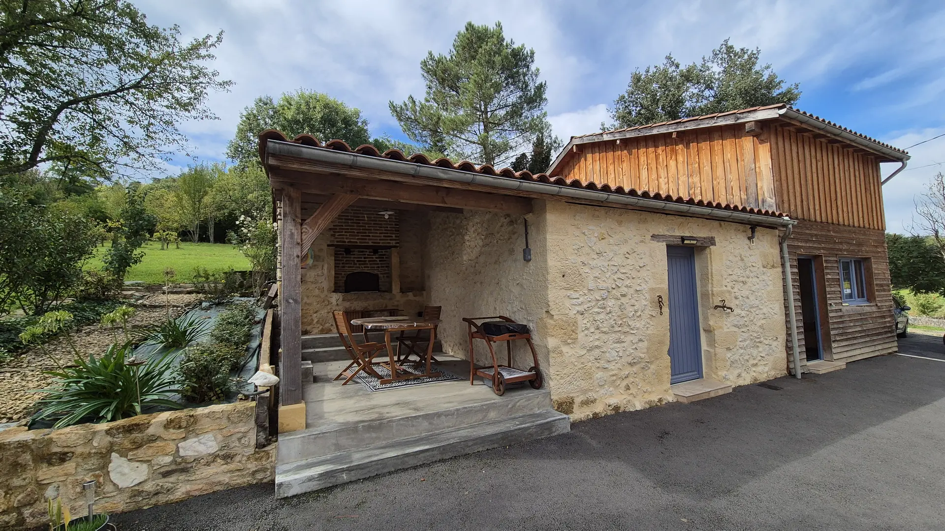 Petit Paradis à Sarlat avec piscine privée (37)