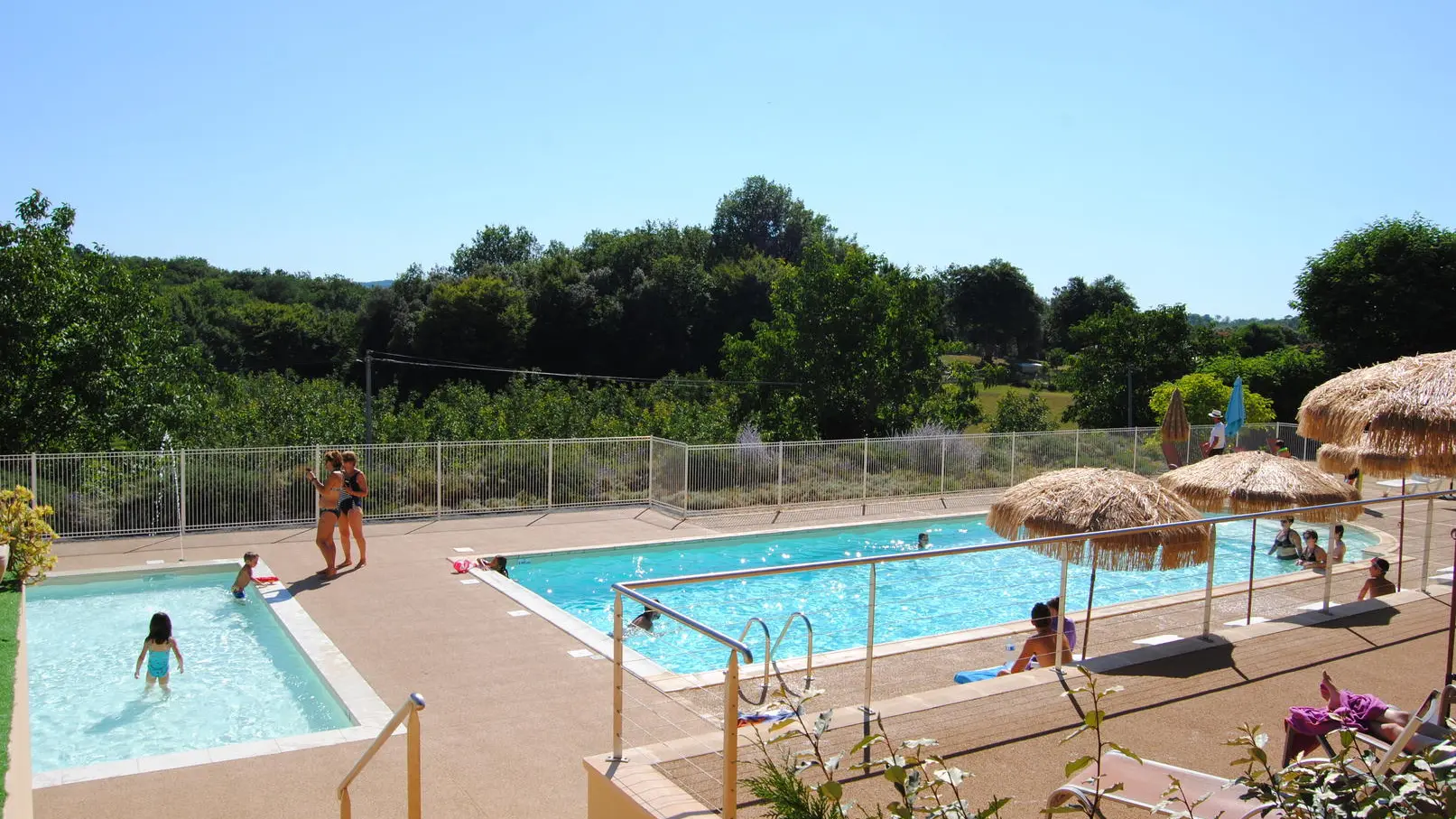 Piscine Les Pierres Chaudes