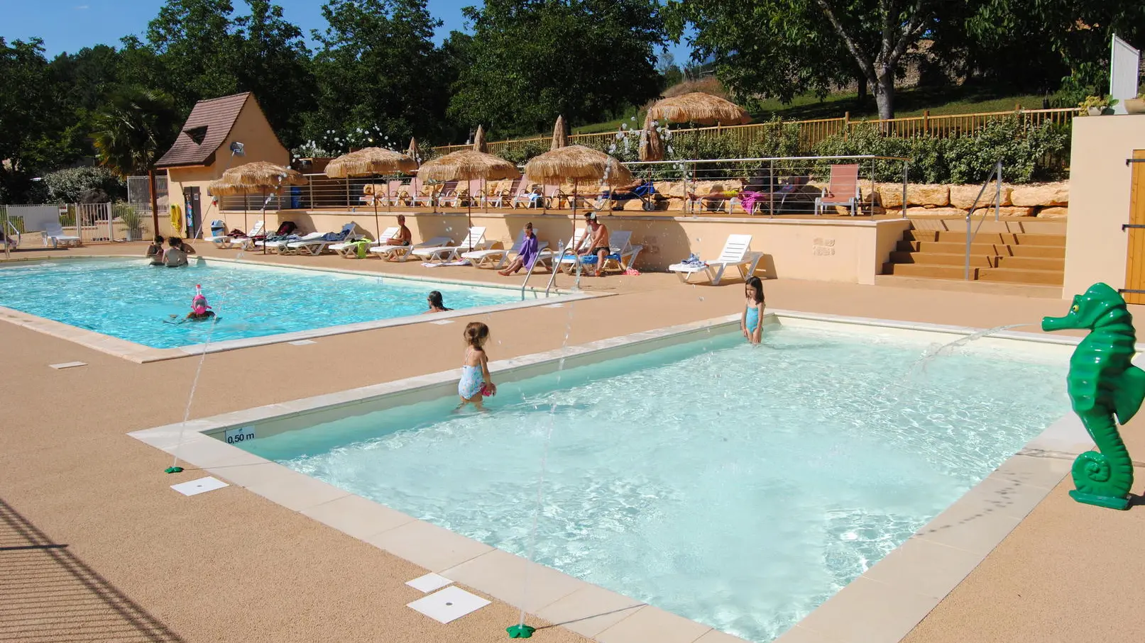 Piscine Les Pierres Chaudes