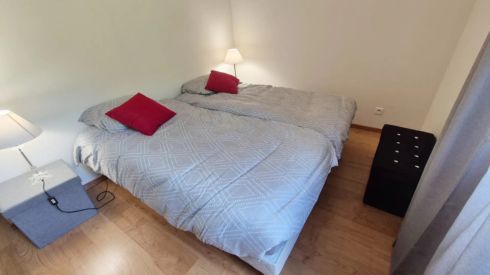 RESIDENCE SYLVIA MONTFORT à Sarlat avec parking privé et terrasse couverte (4)