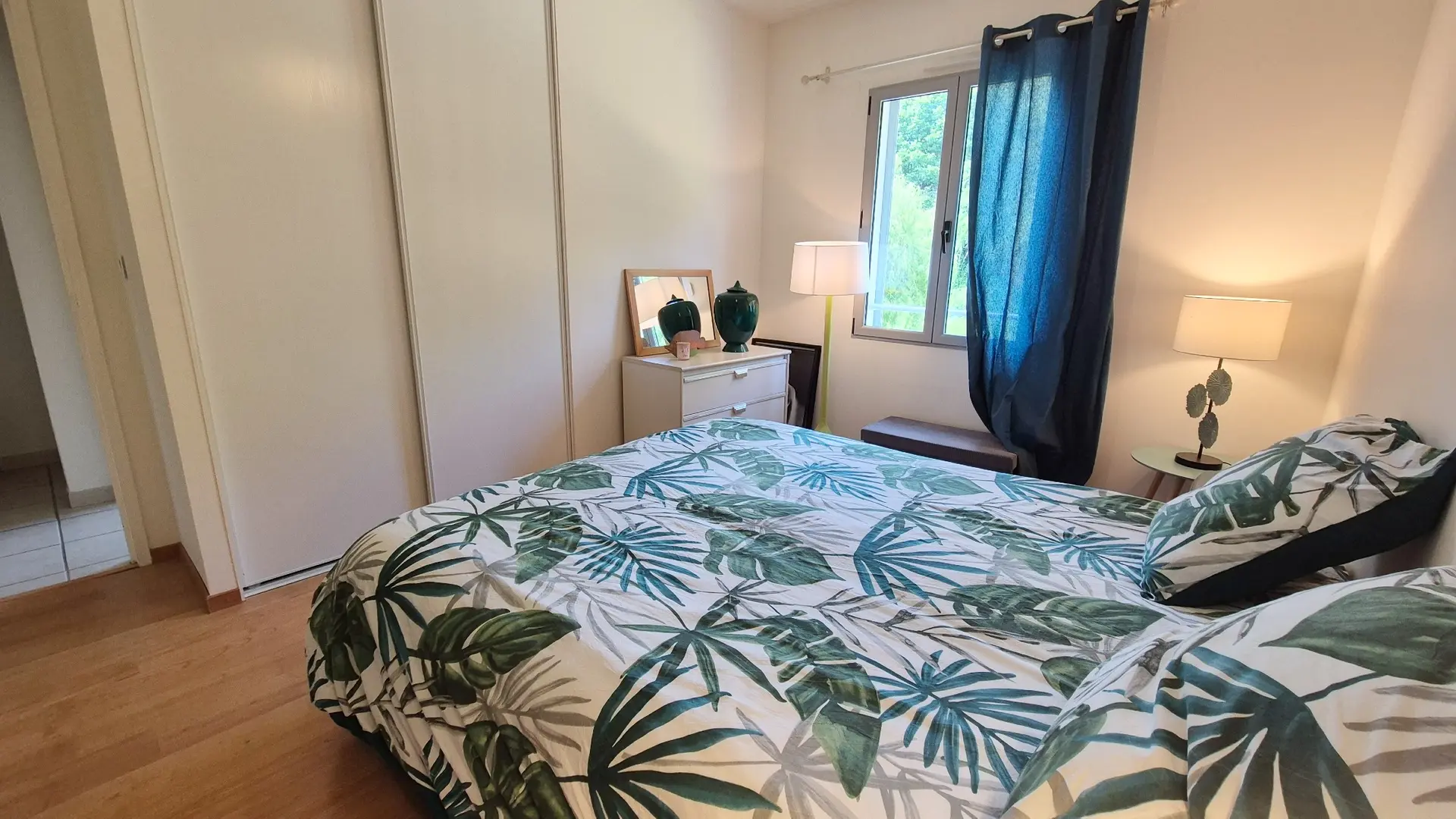 RESIDENCE SYLVIA MONTFORT à Sarlat avec parking privé et terrasse couverte (12)
