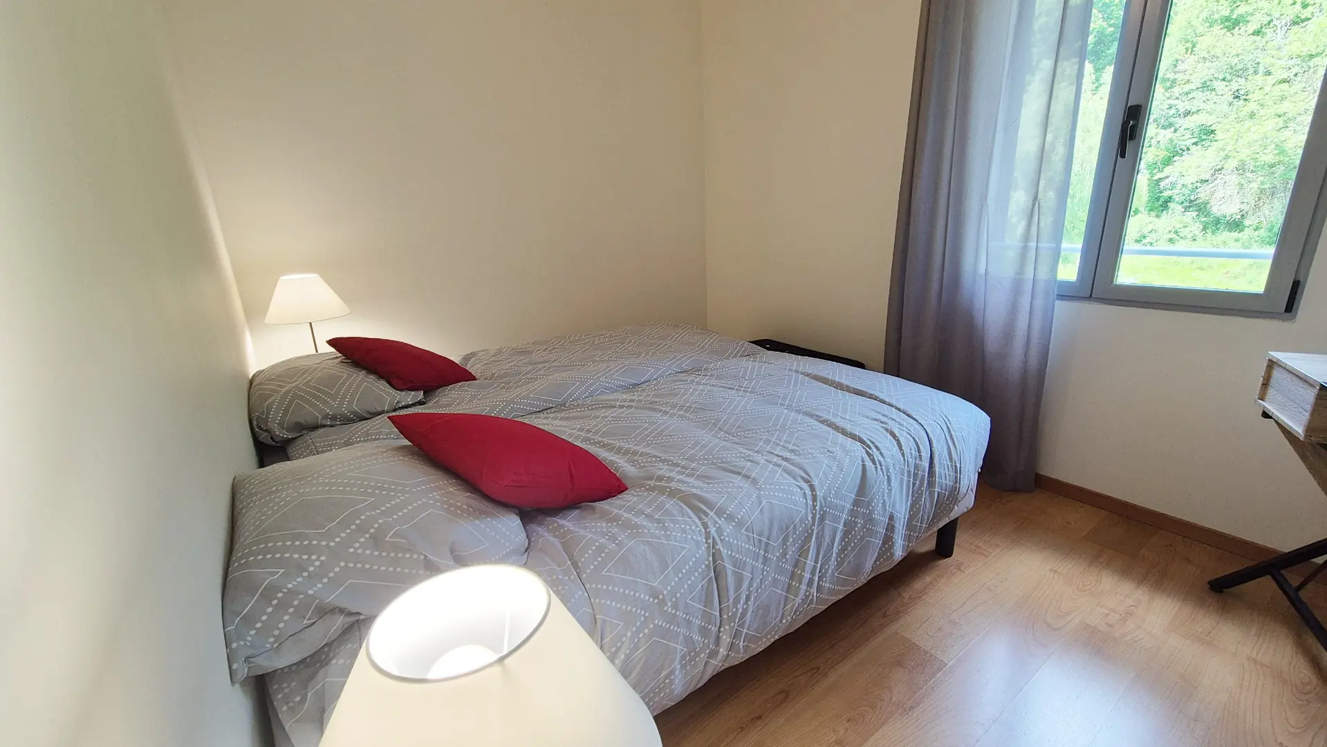 RESIDENCE SYLVIA MONTFORT à Sarlat avec parking privé et terrasse couverte (2)