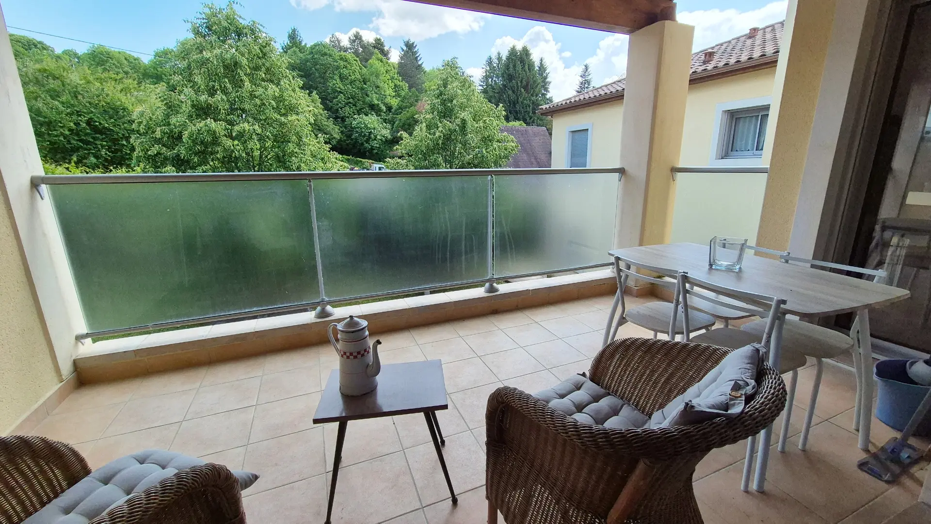 RESIDENCE SYLVIA MONTFORT à Sarlat avec parking privé et terrasse couverte (26)