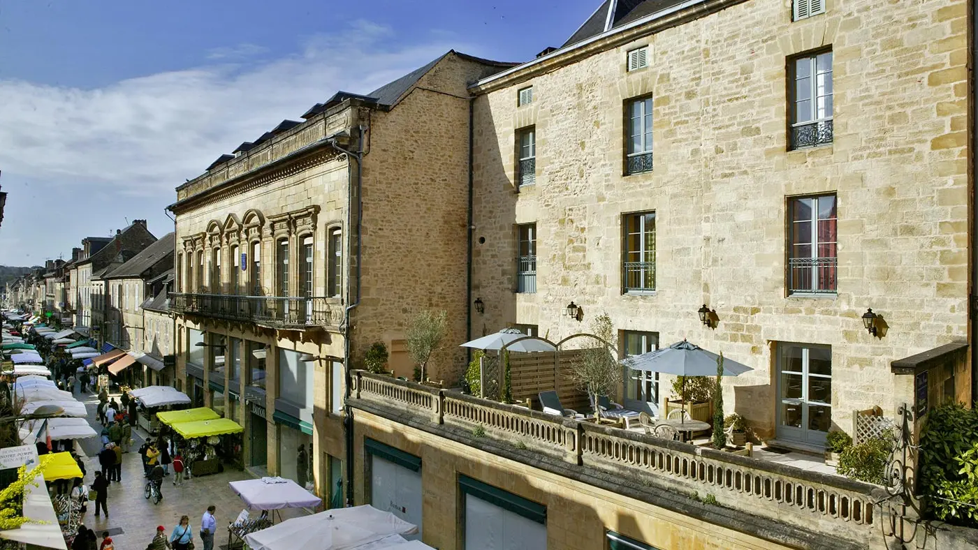 Sarlat_tourisme_villa-consuls_location-vacances