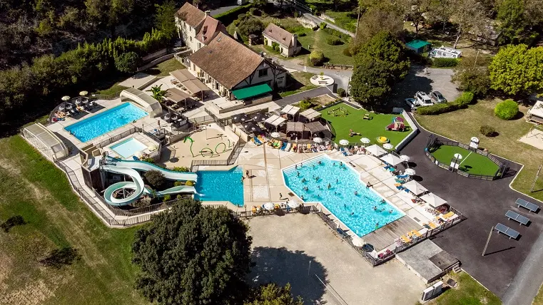 Vue aerienne piscines