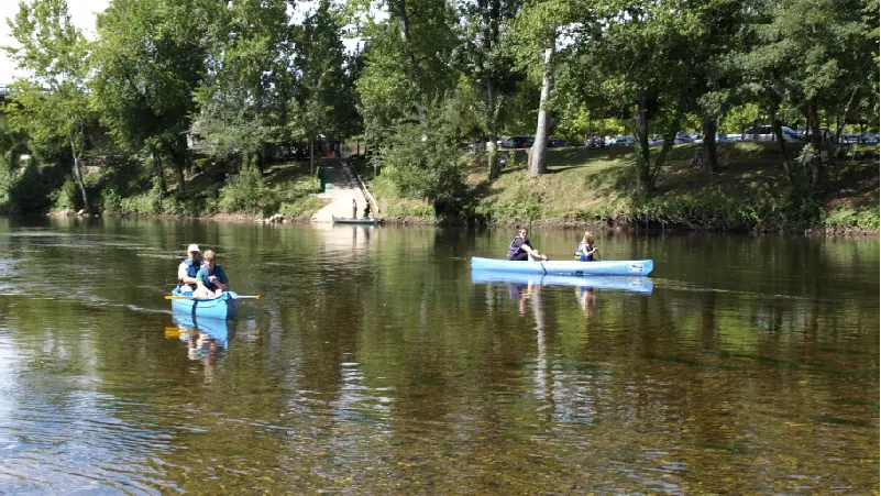 canoesles3drapeaux2_P.Frere